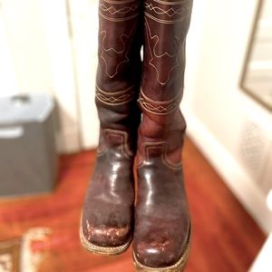 Vintage Frye tall women boots - rare 1970s